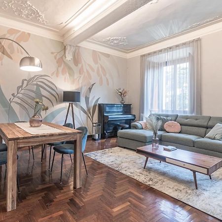 Апартаменти 5 Min Historic Center Luxury White Lotus Mansion Комо Екстер'єр фото
